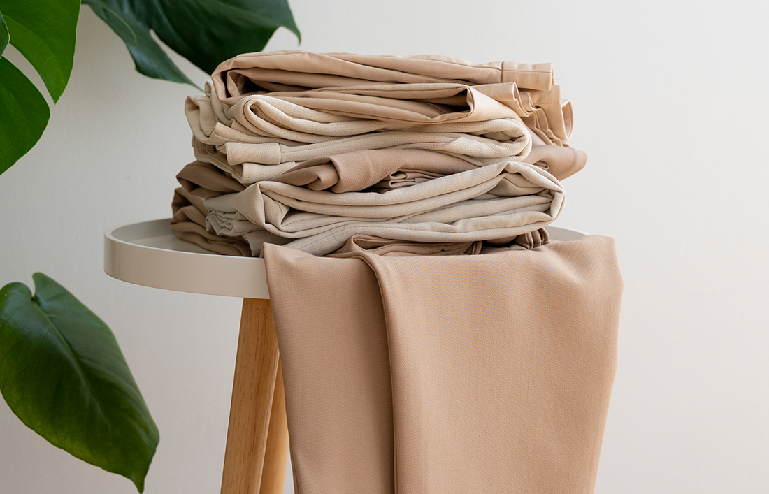 Eşarp ve Şal Nasıl Saklanmalı? Doğru Bakım Önerileri