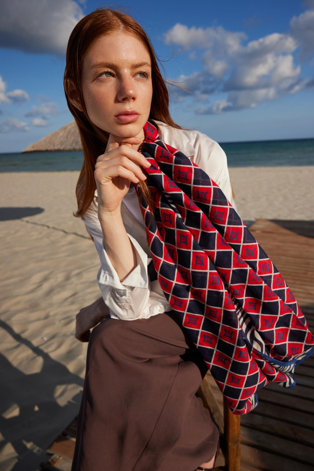 FENZA safir logo kırmızı şal